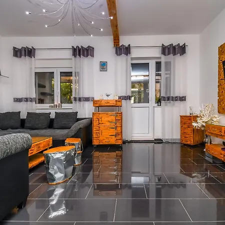 Apartman Cicko *